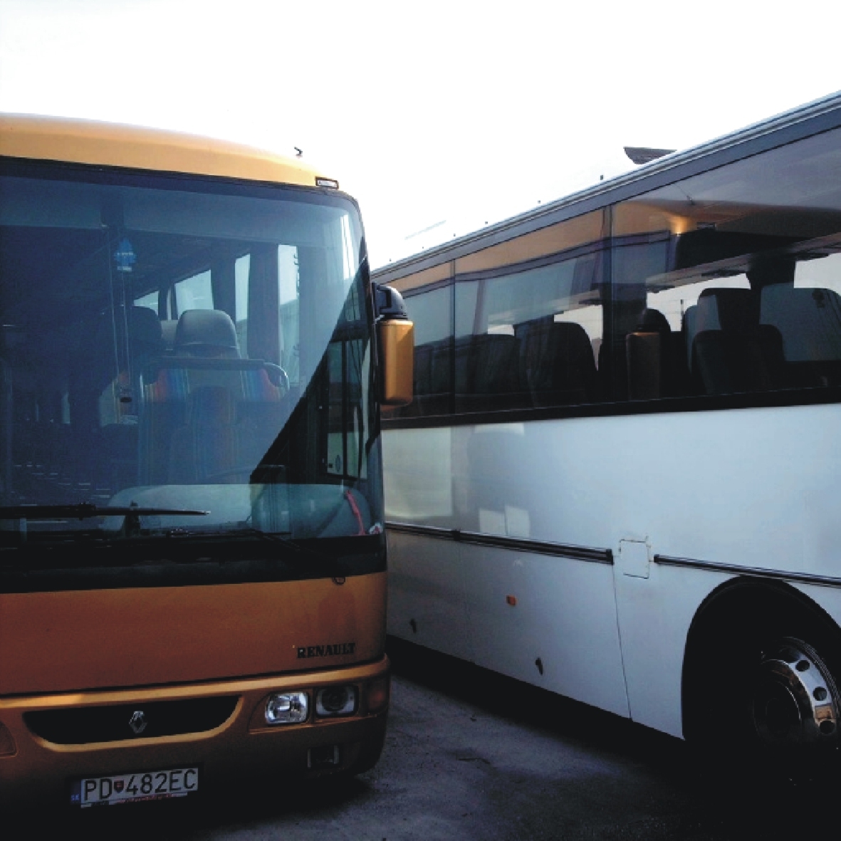 Autobusy na prenájom, zmluvná bus doprava Nováky, Prievidza, svadobný autobus